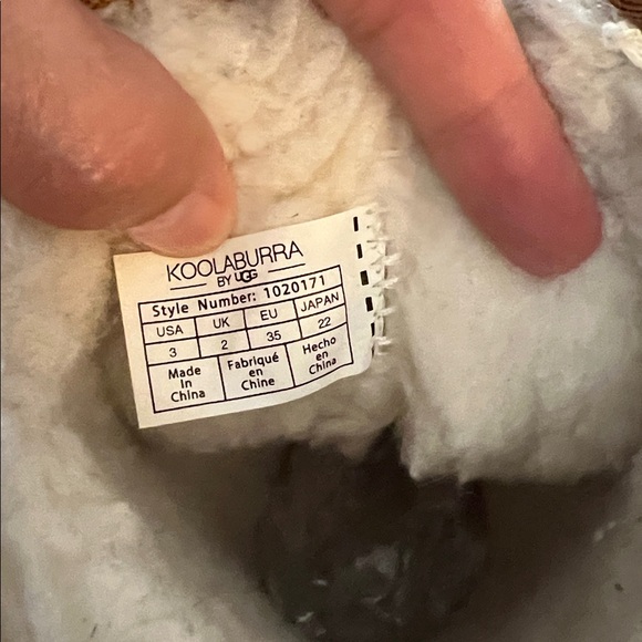 NWOT, Koolaburra UGG boots, size girl 3 or women 5, adorable Bow Accents - Picture 10 of 10